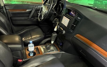 Mitsubishi Pajero IV, 2008 год, 1 550 000 рублей, 9 фотография