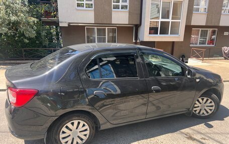 Renault Logan II, 2018 год, 630 000 рублей, 4 фотография