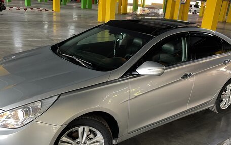 Hyundai Sonata VI, 2011 год, 1 290 000 рублей, 5 фотография