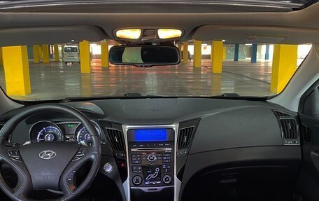 Hyundai Sonata VI, 2011 год, 1 290 000 рублей, 22 фотография
