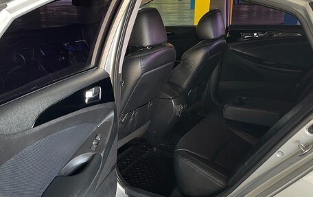 Hyundai Sonata VI, 2011 год, 1 290 000 рублей, 14 фотография