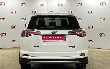 Toyota RAV4, 2018 год, 2 399 000 рублей, 5 фотография