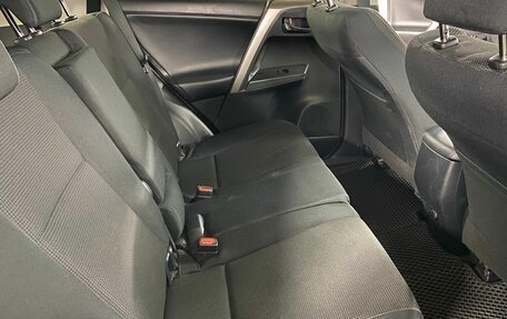 Toyota RAV4, 2018 год, 2 399 000 рублей, 20 фотография