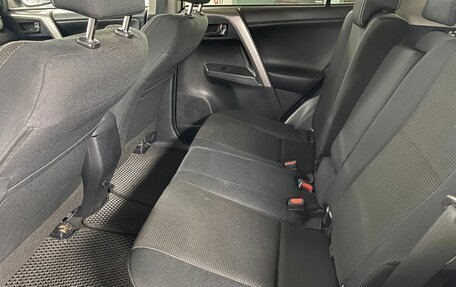 Toyota RAV4, 2018 год, 2 399 000 рублей, 19 фотография