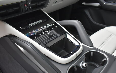 Porsche Cayenne III, 2025 год, 18 850 000 рублей, 22 фотография