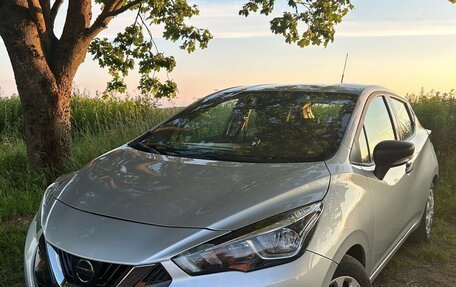 Nissan Micra IV рестайлинг, 2017 год, 1 000 000 рублей, 2 фотография