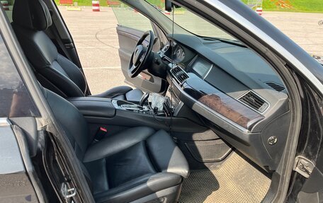 BMW 5 серия, 2010 год, 2 250 000 рублей, 13 фотография