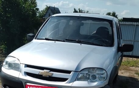 Chevrolet Niva I рестайлинг, 2010 год, 400 000 рублей, 6 фотография