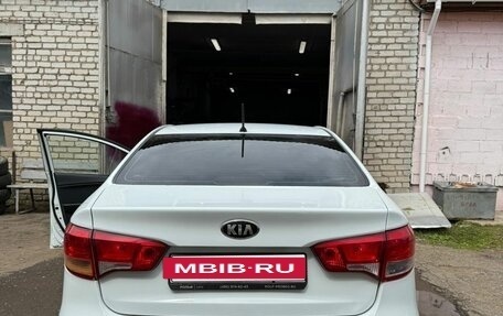 KIA Rio III рестайлинг, 2016 год, 785 000 рублей, 3 фотография