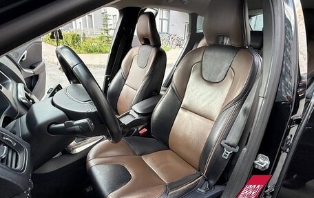 Volvo V40 Cross Country I, 2015 год, 2 690 000 рублей, 13 фотография