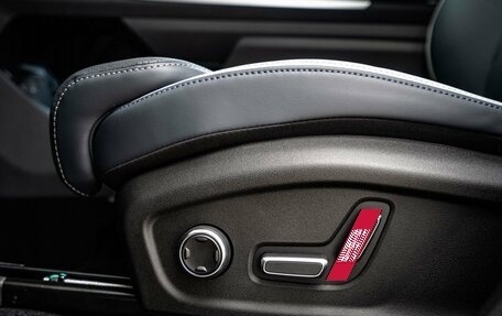 Geely Atlas, 2024 год, 3 717 190 рублей, 21 фотография