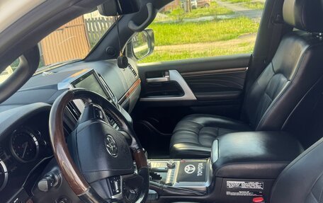 Toyota Land Cruiser 200, 2019 год, 9 490 000 рублей, 13 фотография