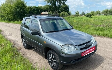 Chevrolet Niva I рестайлинг, 2009 год, 435 000 рублей, 3 фотография