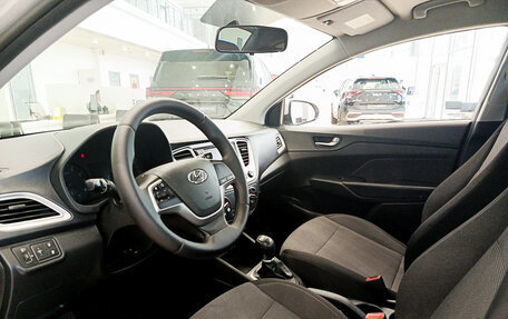 Hyundai Solaris II рестайлинг, 2019 год, 1 240 000 рублей, 20 фотография