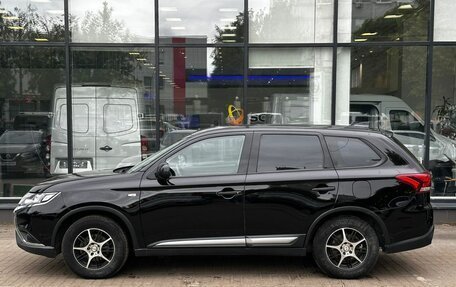 Mitsubishi Outlander III рестайлинг 3, 2018 год, 1 900 000 рублей, 5 фотография