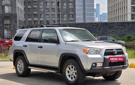 Toyota 4Runner V, 2010 год, 2 700 000 рублей, 2 фотография