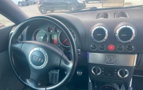 Audi TT, 2002 год, 820 000 рублей, 5 фотография