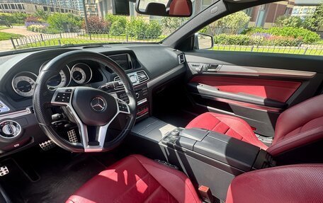 Mercedes-Benz E-Класс, 2016 год, 2 900 000 рублей, 12 фотография