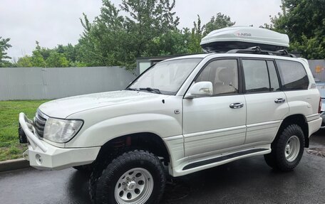 Toyota Land Cruiser 100 рестайлинг 2, 2003 год, 3 700 000 рублей, 3 фотография