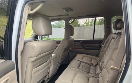 Toyota Land Cruiser 100 рестайлинг 2, 2003 год, 3 700 000 рублей, 5 фотография