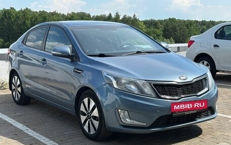 KIA Rio III рестайлинг, 2013 год, 950 000 рублей, 2 фотография