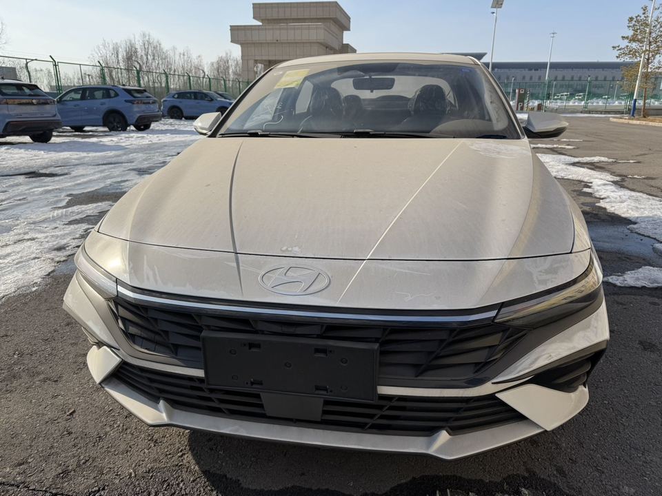 Hyundai Elantra VI рестайлинг, 2024 год, 2 650 000 рублей, 2 фотография