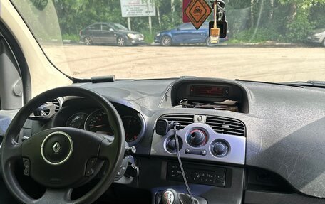 Renault Kangoo II рестайлинг, 2013 год, 1 100 000 рублей, 6 фотография
