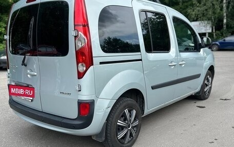 Renault Kangoo II рестайлинг, 2013 год, 1 100 000 рублей, 3 фотография