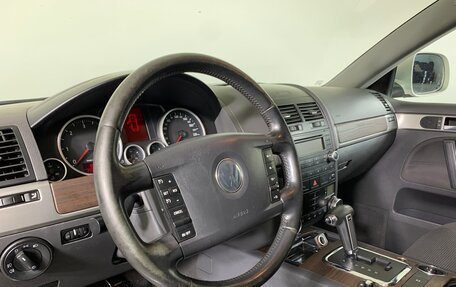 Volkswagen Touareg III, 2007 год, 750 000 рублей, 11 фотография