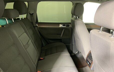 Volkswagen Touareg III, 2007 год, 750 000 рублей, 17 фотография