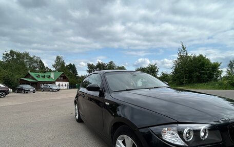 BMW 1 серия, 2007 год, 760 000 рублей, 2 фотография