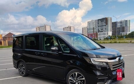Honda Stepwgn IV, 2019 год, 2 590 000 рублей, 3 фотография