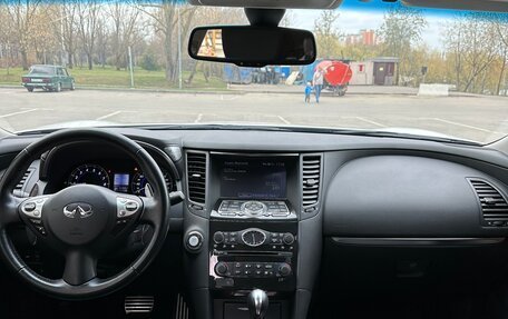 Infiniti QX70, 2014 год, 2 900 000 рублей, 12 фотография