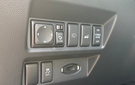 Infiniti QX70, 2014 год, 2 900 000 рублей, 16 фотография