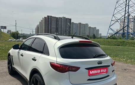 Infiniti QX70, 2014 год, 2 900 000 рублей, 8 фотография