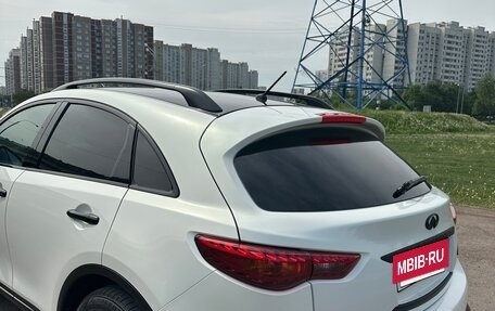 Infiniti QX70, 2014 год, 2 900 000 рублей, 6 фотография