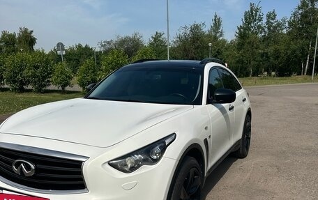 Infiniti QX70, 2014 год, 2 900 000 рублей, 4 фотография