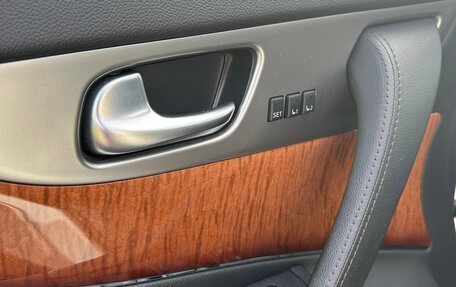 Infiniti QX70, 2014 год, 2 900 000 рублей, 17 фотография