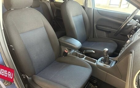 Ford Focus II рестайлинг, 2006 год, 400 000 рублей, 21 фотография