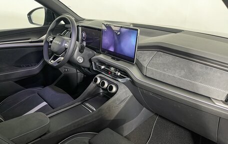 Skoda Kodiaq, 2025 год, 5 700 000 рублей, 17 фотография