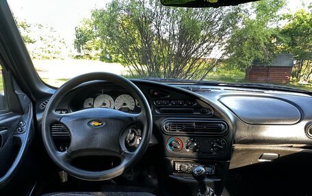 Chevrolet Niva I рестайлинг, 2006 год, 230 000 рублей, 11 фотография