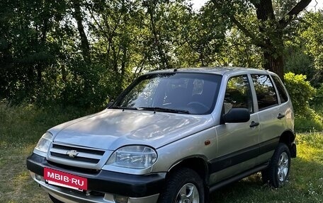 Chevrolet Niva I рестайлинг, 2006 год, 230 000 рублей, 2 фотография