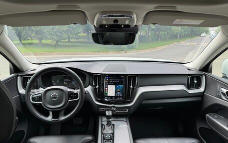 Volvo XC60 II, 2018 год, 3 299 000 рублей, 12 фотография