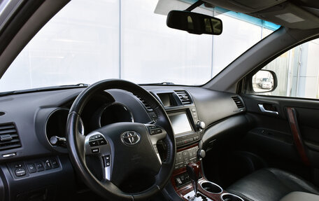 Toyota Highlander III, 2012 год, 1 999 000 рублей, 14 фотография