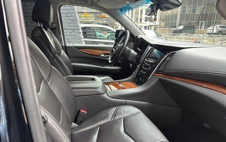 Cadillac Escalade IV, 2019 год, 6 100 000 рублей, 25 фотография