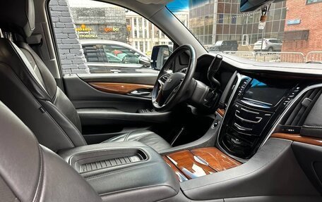 Cadillac Escalade IV, 2019 год, 6 100 000 рублей, 26 фотография