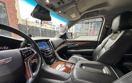 Cadillac Escalade IV, 2019 год, 6 100 000 рублей, 29 фотография