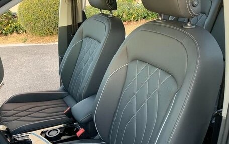 Volkswagen Tiguan II, 2021 год, 2 100 000 рублей, 11 фотография