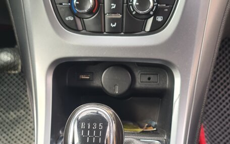 Opel Astra J, 2015 год, 1 295 000 рублей, 15 фотография
