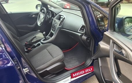 Opel Astra J, 2015 год, 1 295 000 рублей, 16 фотография